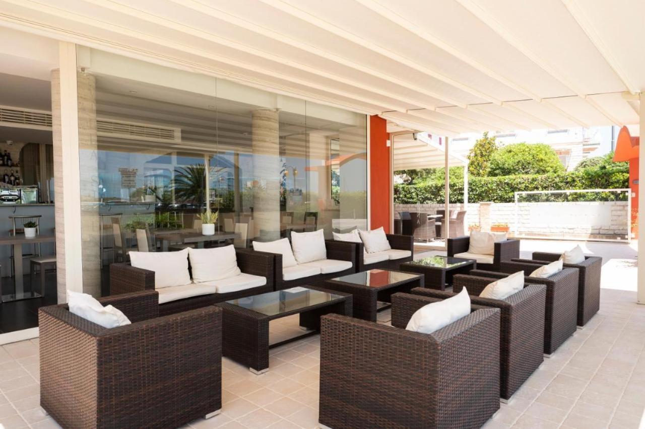 Hotel Villa Sirena 努马纳 外观 照片